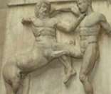 Centauro lutando contra um lápita