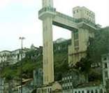 Elevador Lacerda: um dos principais pontos turísticos de Salvador