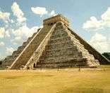Pirâmide de Kukulkán em Chichén Itzá, México