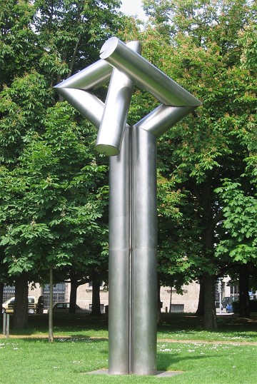 Escultura concretista de Erich Hauser