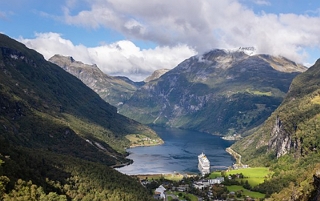 Foto do Fiorde de Geiranger na Noruega