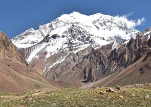 Foto da monte Aconc&aacute;gua na Argentina