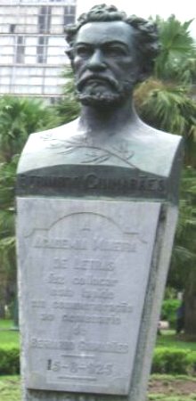 Busto de Bernardo Guimarães em Belo Horizonte