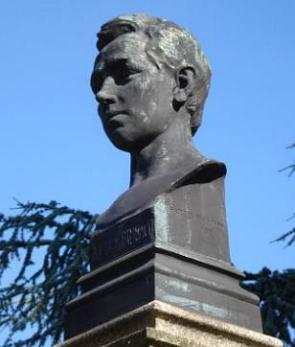 Busto em homenagem a Rimbaud