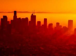 Vista da cidade de Los Angeles com poluição do ar