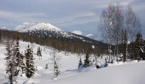 Foto da região da Sibéria no inverno com muita neve