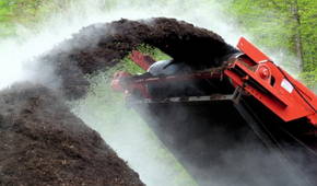 Foto mostrando compostagem do lixo e produ&ccedil;&atilde;o do adubo