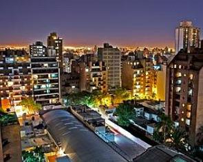 Vista da cidade de Córdoba a noite