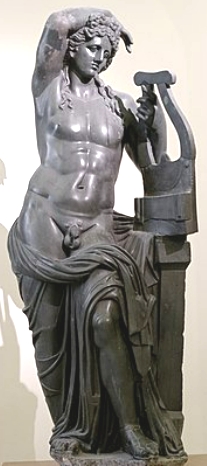 Estátua do deus Apolo com uma cítara