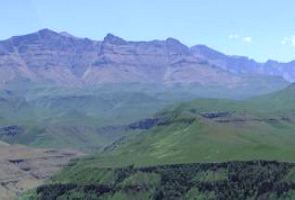 Cordilheira Drakensberg na &Aacute;frica do Sul