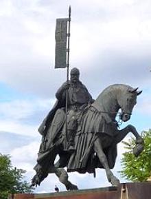Est&aacute;tua de um cavaleiro templ&aacute;rio