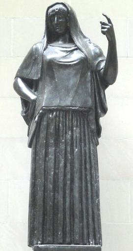 Estátua da deusa grega Héstia