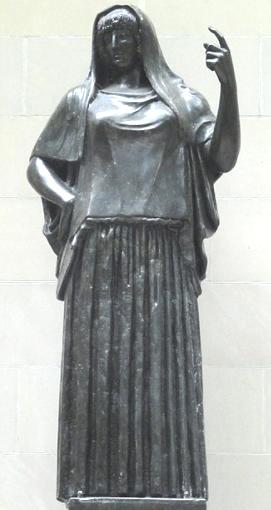 Est&aacute;tua da deusa grega H&eacute;stia