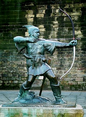Est&aacute;tua de Robin Hood atirando uma flecha com seu arco