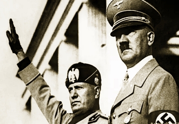 Foto de Benito Mussolini ao lado de Adolf Hitler