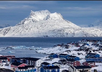 Foto da Groenl&acirc;ndia mostrando icebergs
