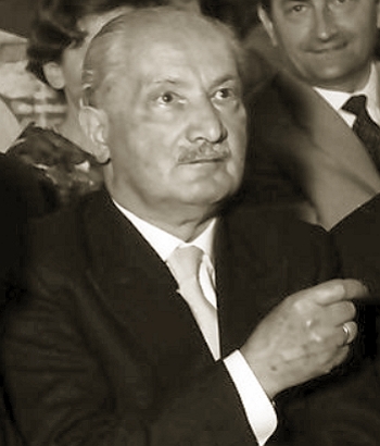 Foto em preto e branco de Martin Heidegger