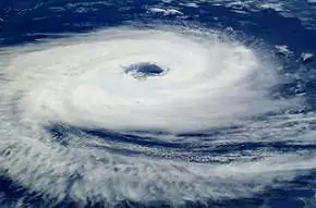 Imagem aérea de um furacão