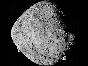 Imagem de um asteroide no espa&ccedil;o.