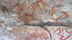 Pinturas rupestres em sítio arqueológico de Monte Alegre (Pará)