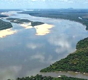 Foto aérea do rio Araguaia no Mato Grosso