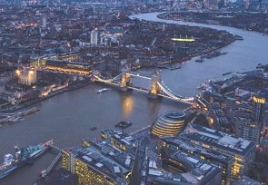 Imagem a&eacute;rea do rio T&acirc;misa em Londres