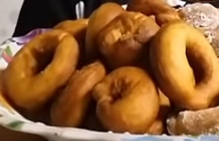 Foto mostrando rosquinhas de S&atilde;o Jo&atilde;o