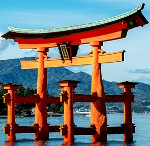 Foto de um santu&aacute;rio xinto&iacute;sta no Jap&atilde;o