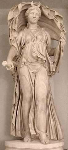 Estátua da deusa grega Selene