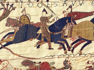 Cena de uma batalha retratada num tapete medieval franc&ecirc;s