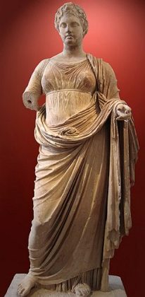 Est&aacute;tua da titanide T&ecirc;mis