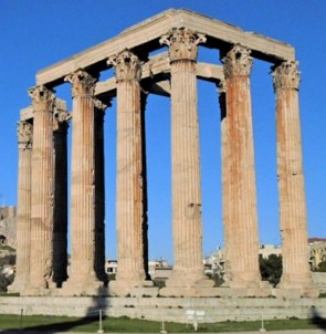 Colunas do templo de Zeus na Gr&eacute;cia